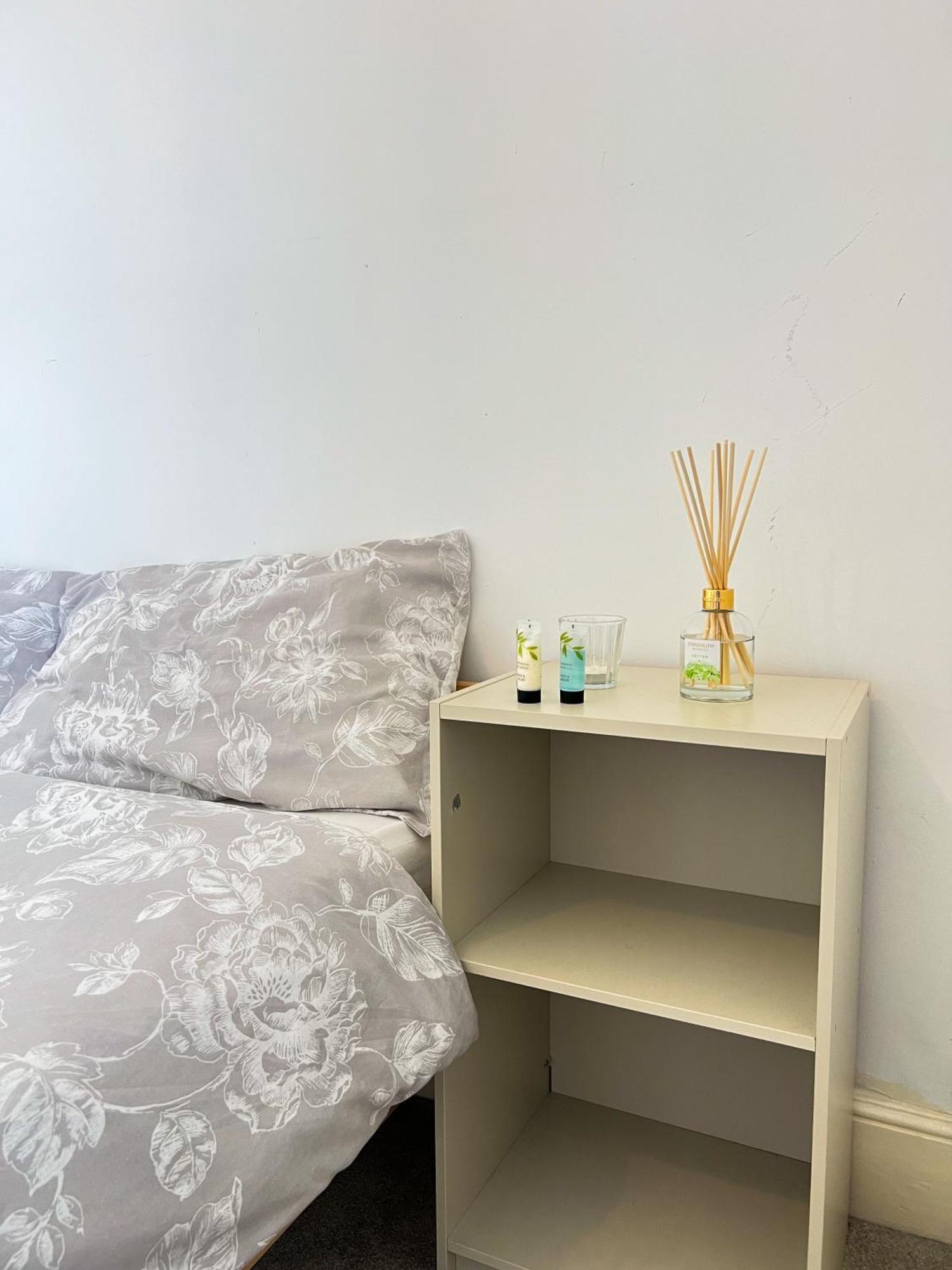 Welcome 2 Bedrooms Flat In Wimbledon London Exterior foto