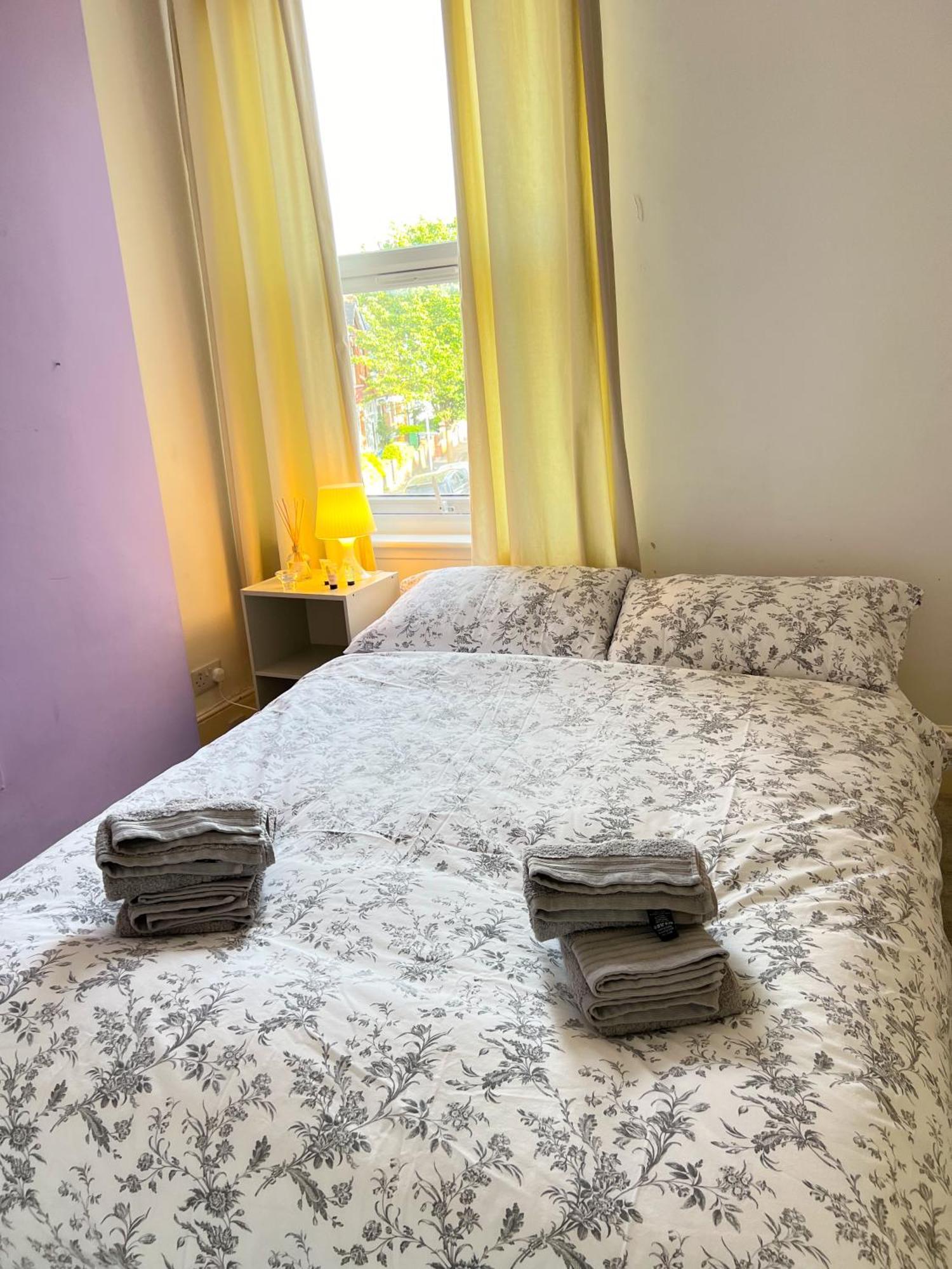Welcome 2 Bedrooms Flat In Wimbledon London Exterior foto